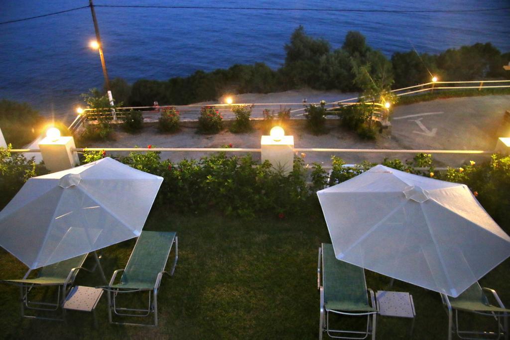 Santa Marina Apartments Rodhákinon Dış mekan fotoğraf