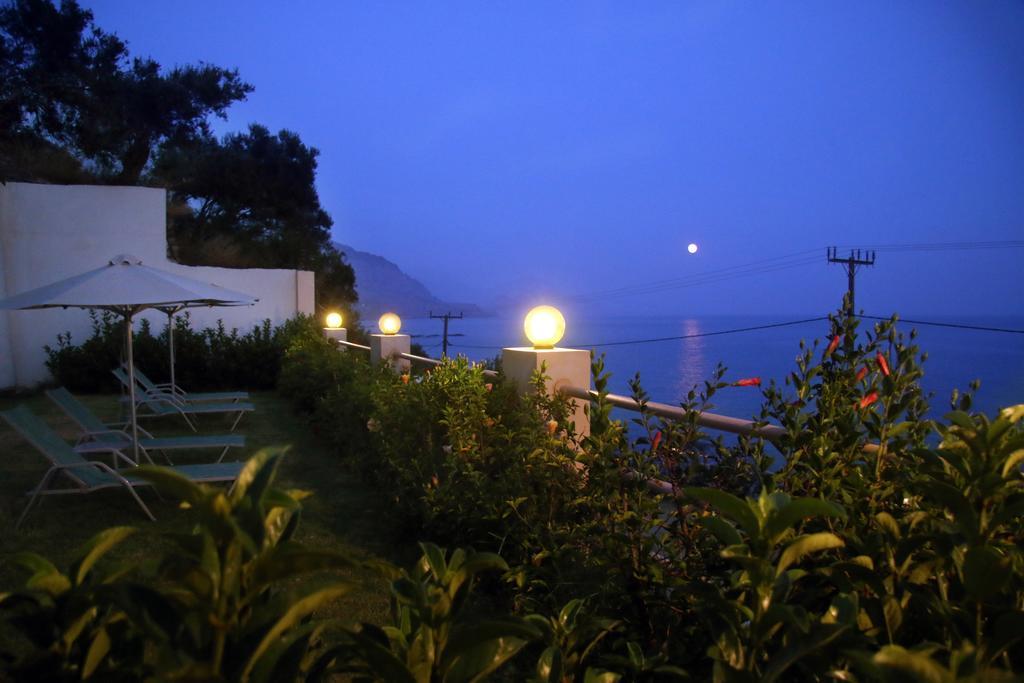 Santa Marina Apartments Rodhákinon Dış mekan fotoğraf