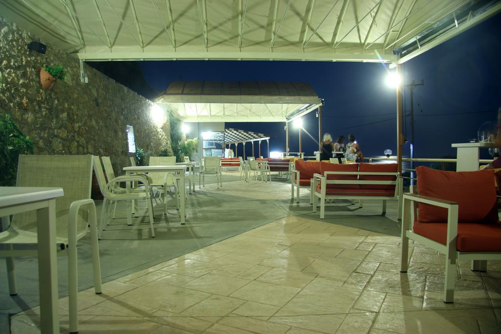 Santa Marina Apartments Rodhákinon Dış mekan fotoğraf