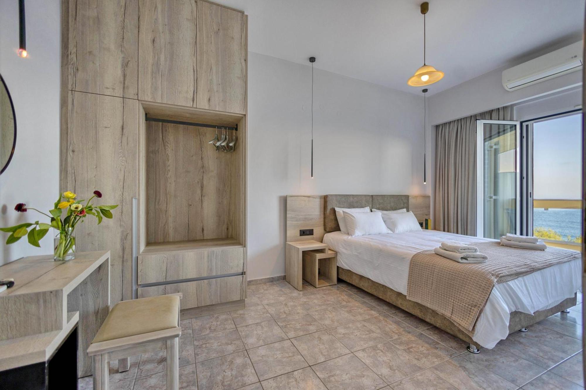 Santa Marina Apartments Rodhákinon Dış mekan fotoğraf