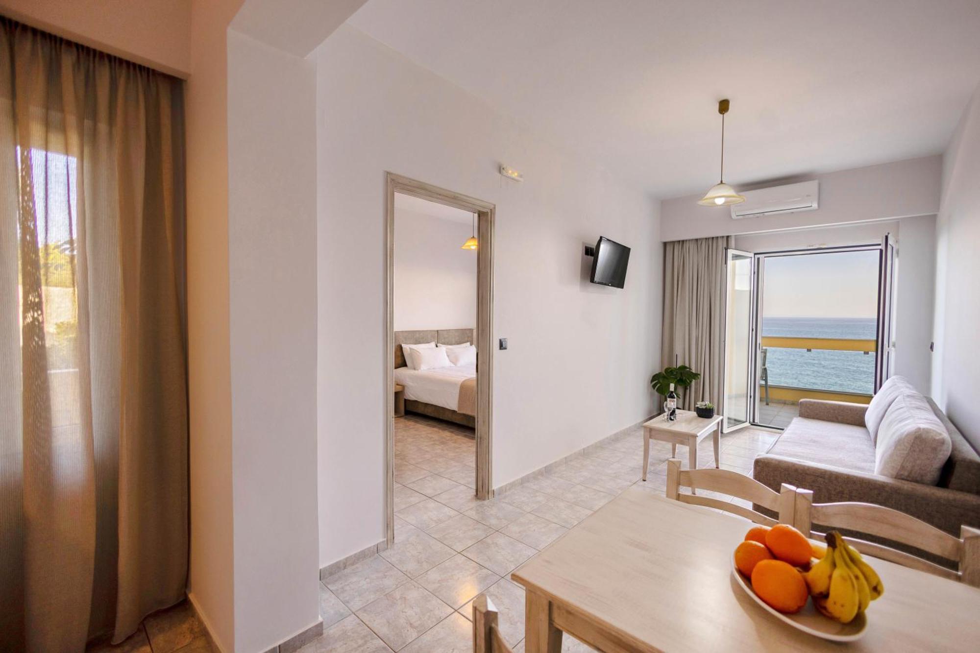 Santa Marina Apartments Rodhákinon Dış mekan fotoğraf
